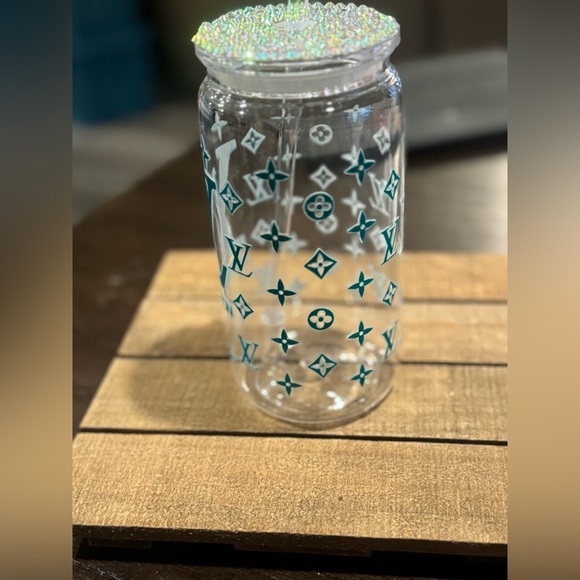 Louis Vuitton Teal Logo Tumbler with Glitter Lid - Picture 4 of 5